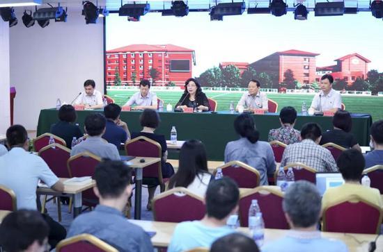 北京市海淀区委教育工委、区教委在北京十一学校召开中层以上干部会议