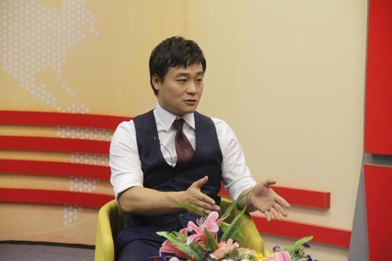 潘昆峰