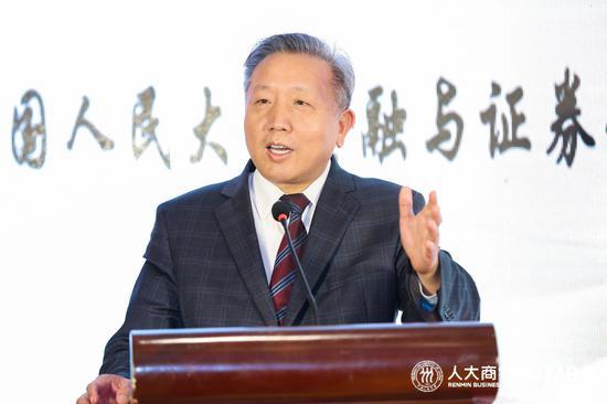 中国人民大学副校长吴晓球