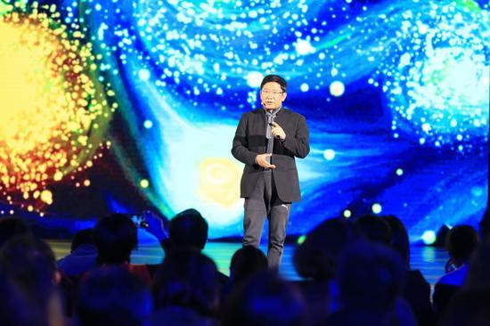 徐井宏 清华大学研究员、中国企业家俱乐部副理事长