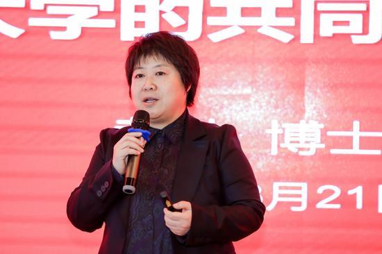 安博教育集团总裁黄劲博士