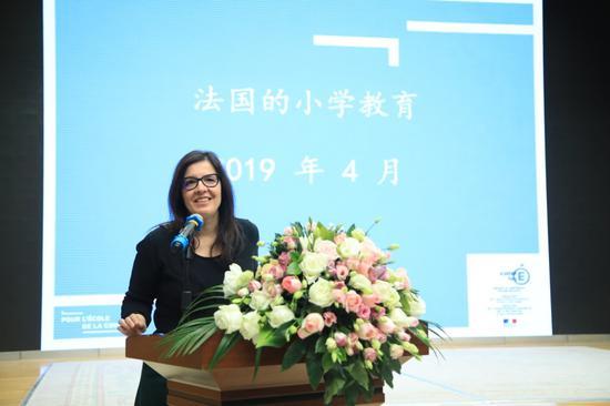 法国巴黎学区中文督学吉尔伯特•布里吉特《法国小学课程改课回顾与展望》主旨报告