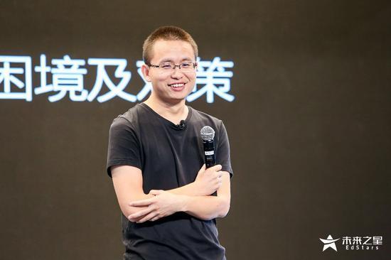好未来集团COO刘亚超现场授课