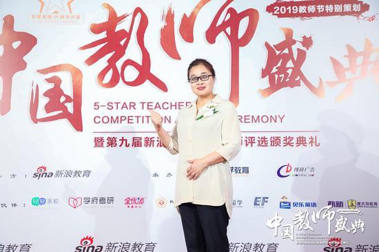 山西省武乡县贾豁乡中学历史教师刘焕芬