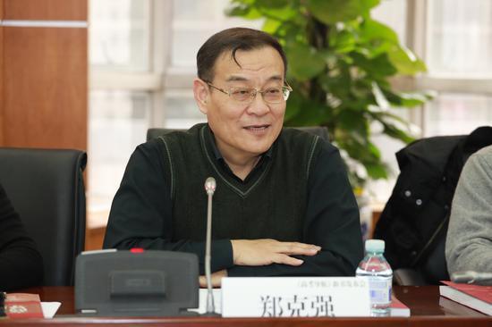 《高考导航》主编、北京市特级教师、北京高考命题研究专家、精华教育考试院院长郑克强