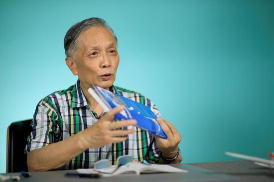 符其卫老师为项目教师讲授航空发展史