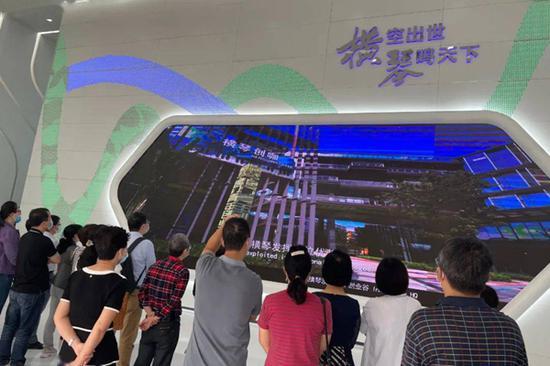 参观考察横琴新区规划建设展示厅