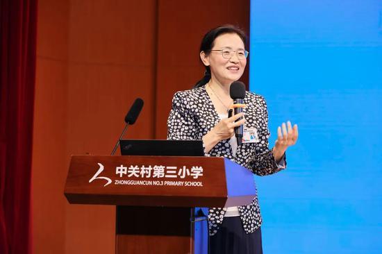 中关村三小校长刘可钦