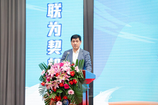 ▲北京青年政治学院党委书记、研究员杨志成