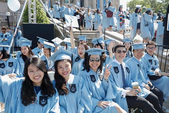 图为中国海外留学生。(图片来源:中新社资料图)