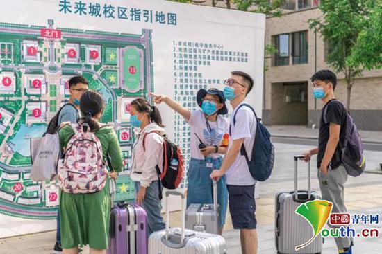 中国地质大学(武汉)迎新现场。学校供图