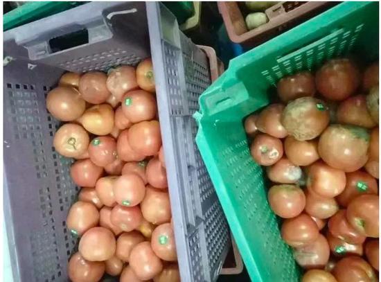 上海中芯学校食堂后厨