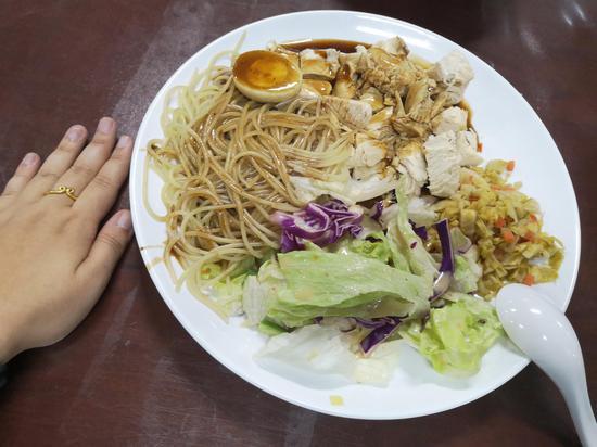 这么大份的鸡胸肉套餐仅需十几元,它真的是减肥减脂餐吗?