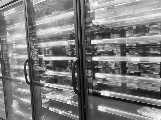 美国华盛顿州食品和卫生纸缺货。 田 秋 摄