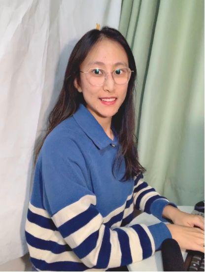 (备课中的焦洋老师)