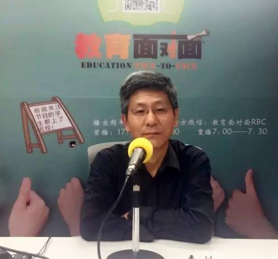 图:心理专家 周振基