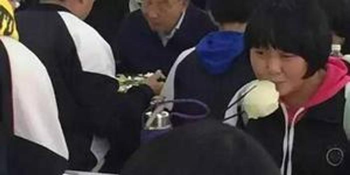 高中:时评食堂划线男女分开乃无奈之举草桥苏州学费高中图片