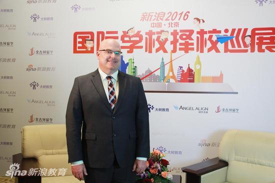 北京君诚国际双语学校外方校长Gary Dimitratos先生