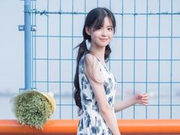 杭师校花晒唯美清新写真 笑容甜美超清纯(图)