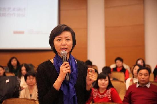 北京电视台主持人实践导师向真