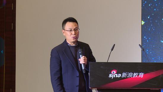 巧口英语CEO高培生在新浪2016中国教育盛典