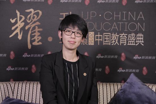 大连东软信息学院品牌发展部王双