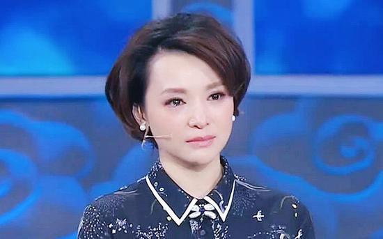 王轶隆退赛,董卿感动落泪