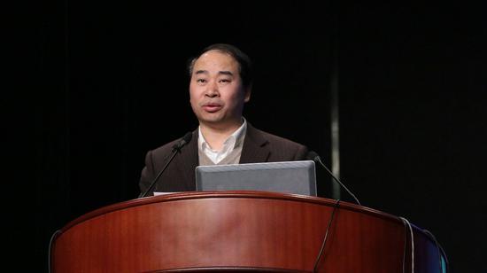 教育部教师工作司司长王定华发表指导演讲
