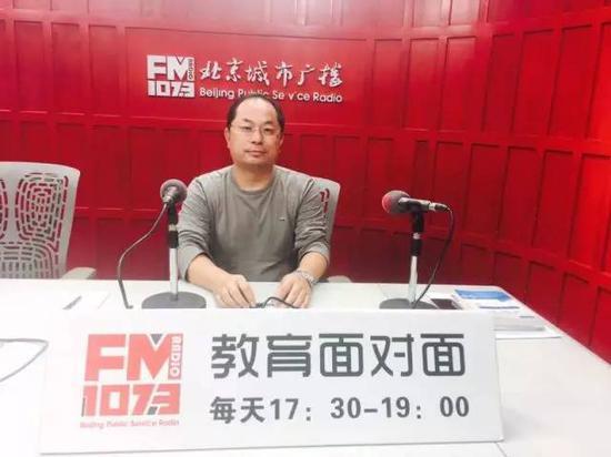 盛志武 西城教育研修学院中学语文教研室主任、高级教师、北京市中学语文学科骨干教师,长期参与高考语文复习备考指导和研究工作