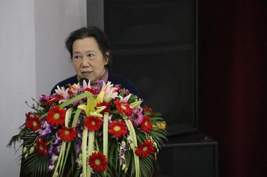 周秉宜女士讲话
