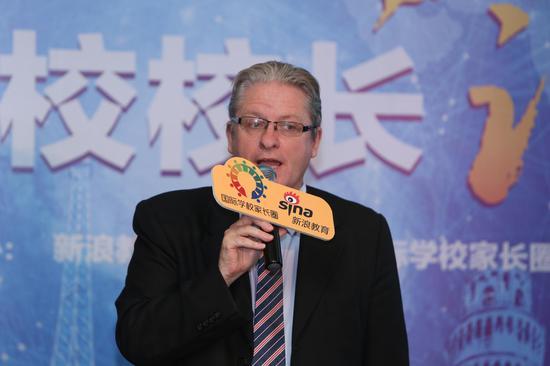 Hywel Bennett 成都树德中学(光华校区)国际课程中心学术校长