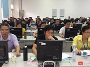 北京高考阅卷点探访：满分作文不完美 挑最棒的