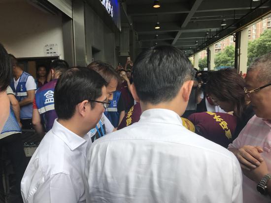 独家|马云首逛盒马超市:最关心从源头到餐桌的全程数字化