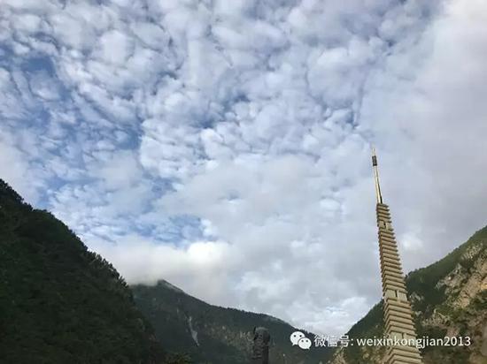 地震前24小时九寨沟的天空
