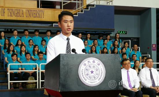 荆文锴在清华大学2017级研究生开学典礼上发言。