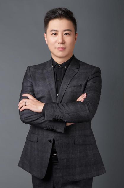李曰龙