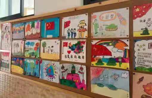 孩子们的绘画作品剪影