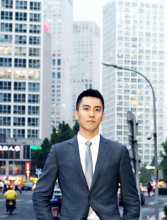 “90后国民学长”李柘远