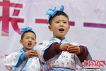 拉萨小学迎来庆“六一”活动 文艺表演展民族风采