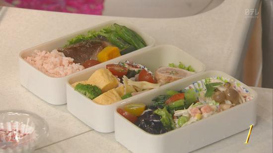 资料图 电视剧《过保护的加穗子》截图 妈妈给加穗子精心准备的盒饭
