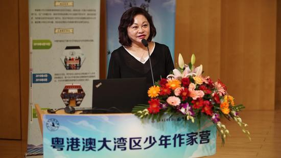 图/杨红樱老师讲座现场