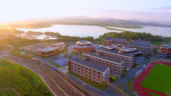 (人大附中杭州学校)