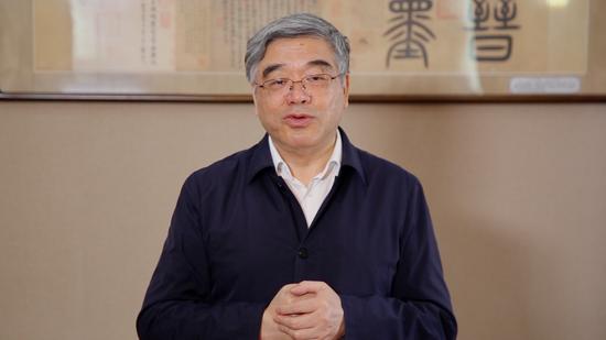 第十三届全国政协常务委员兼副秘书长、中国民主促进会中央委员会副主席、中国教育学会第八届理事会学术委员会顾问朱永新谈家庭教育