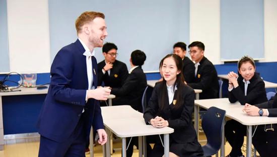 2019—2020学年第一学期老师和学生们课堂互动