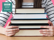 BBC今日短语：Hit the books 做功课 看书