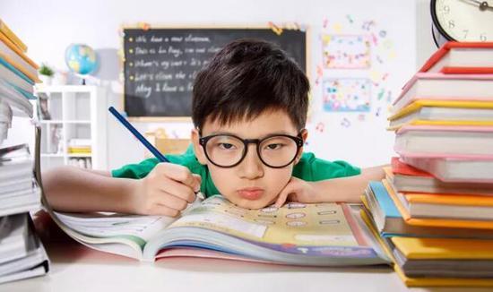 如果爸妈教育观念有分歧 孩子你应该听谁的?
