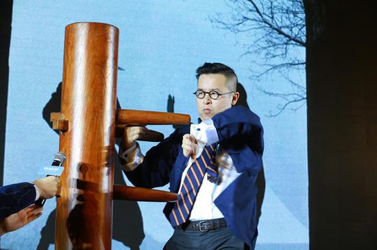 夏鹏老师演示咏春拳