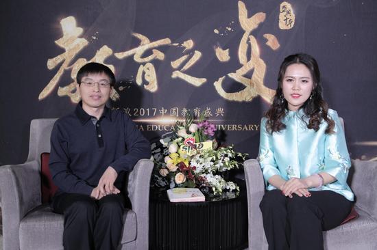 安妮花阅读馆创始人安妮鲜花,安妮爸爸