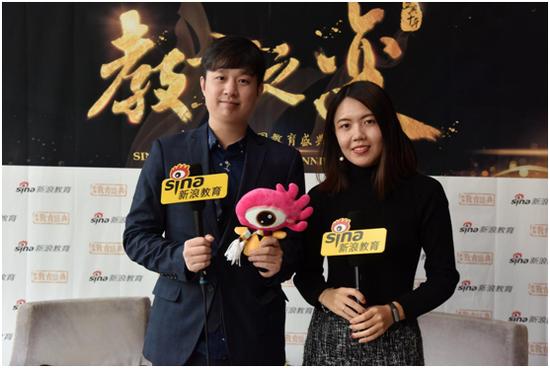 十米留学CEO 曾昭康 (左)