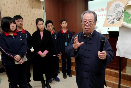 国画名家郭石夫:守望中华传统文化 让学生感受美育教育